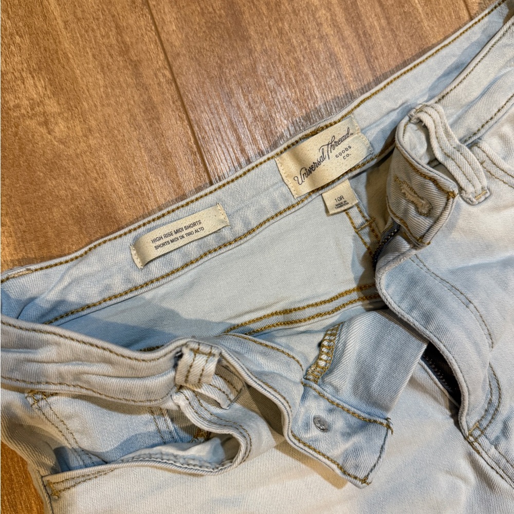 Universal Thread High Rise Midi Shorts - Picture 2 of 3